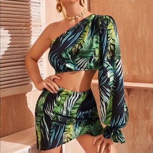 New Two Piece Palm Tree Set